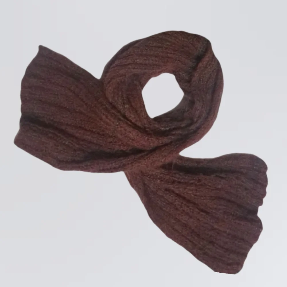 👣4/$20. Elegant Burgundy Knit Scarf